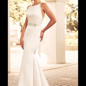 Beautiful Paloma Blanca wedding gown